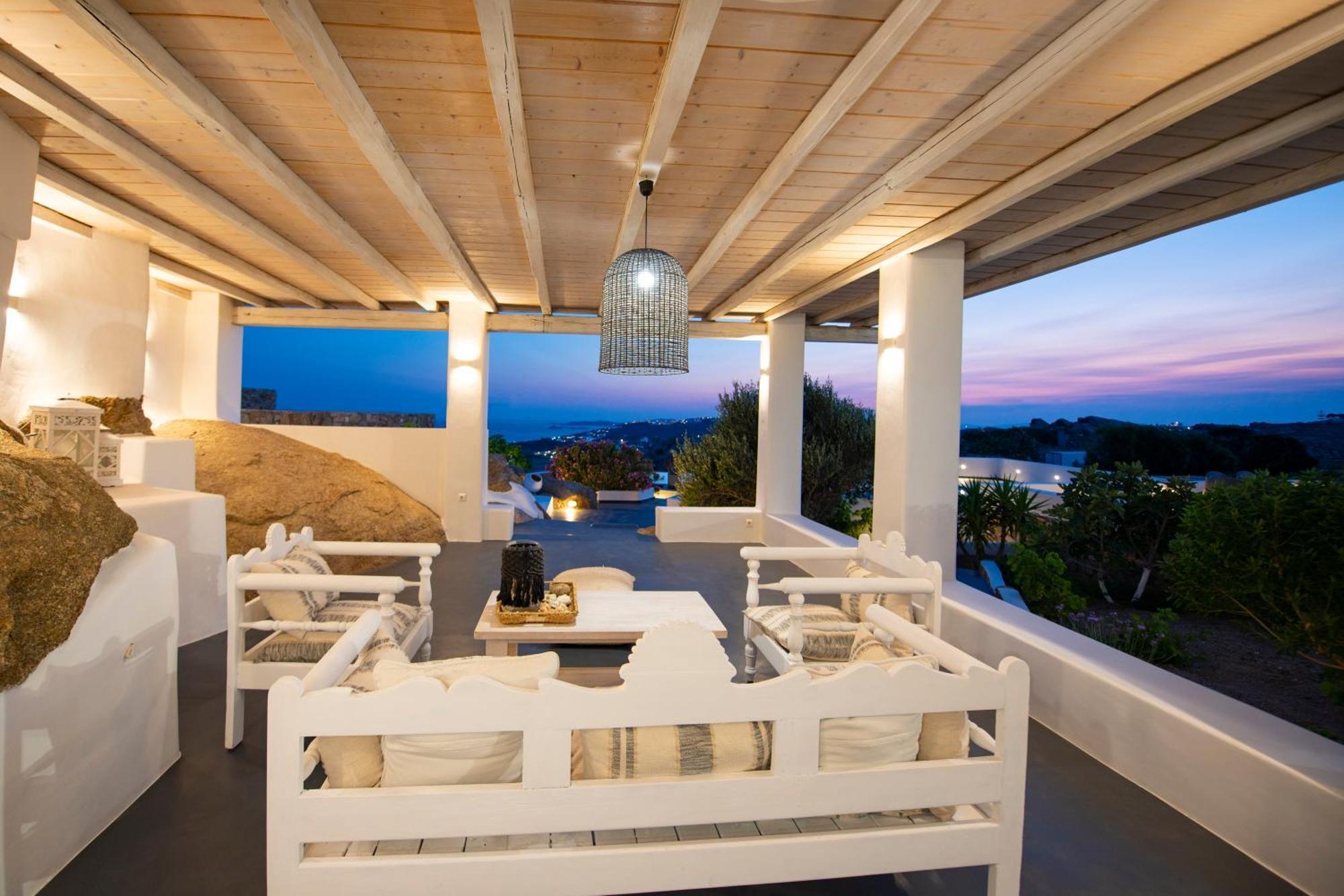 Cocos Villa *