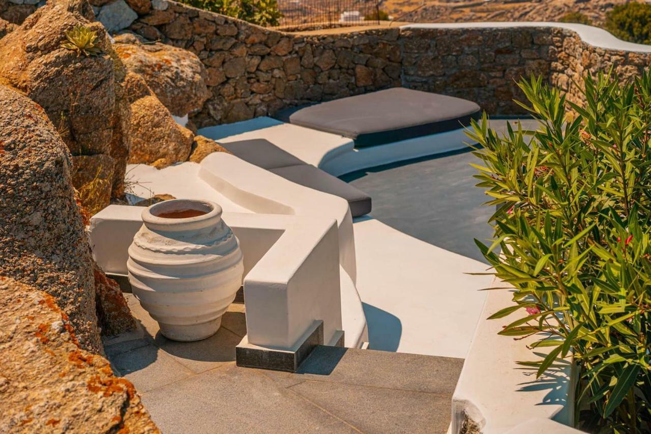 Cocos * Super Paradise Beach (Mykonos)